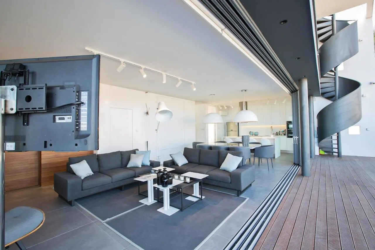 White Pearl Villas プロタラス